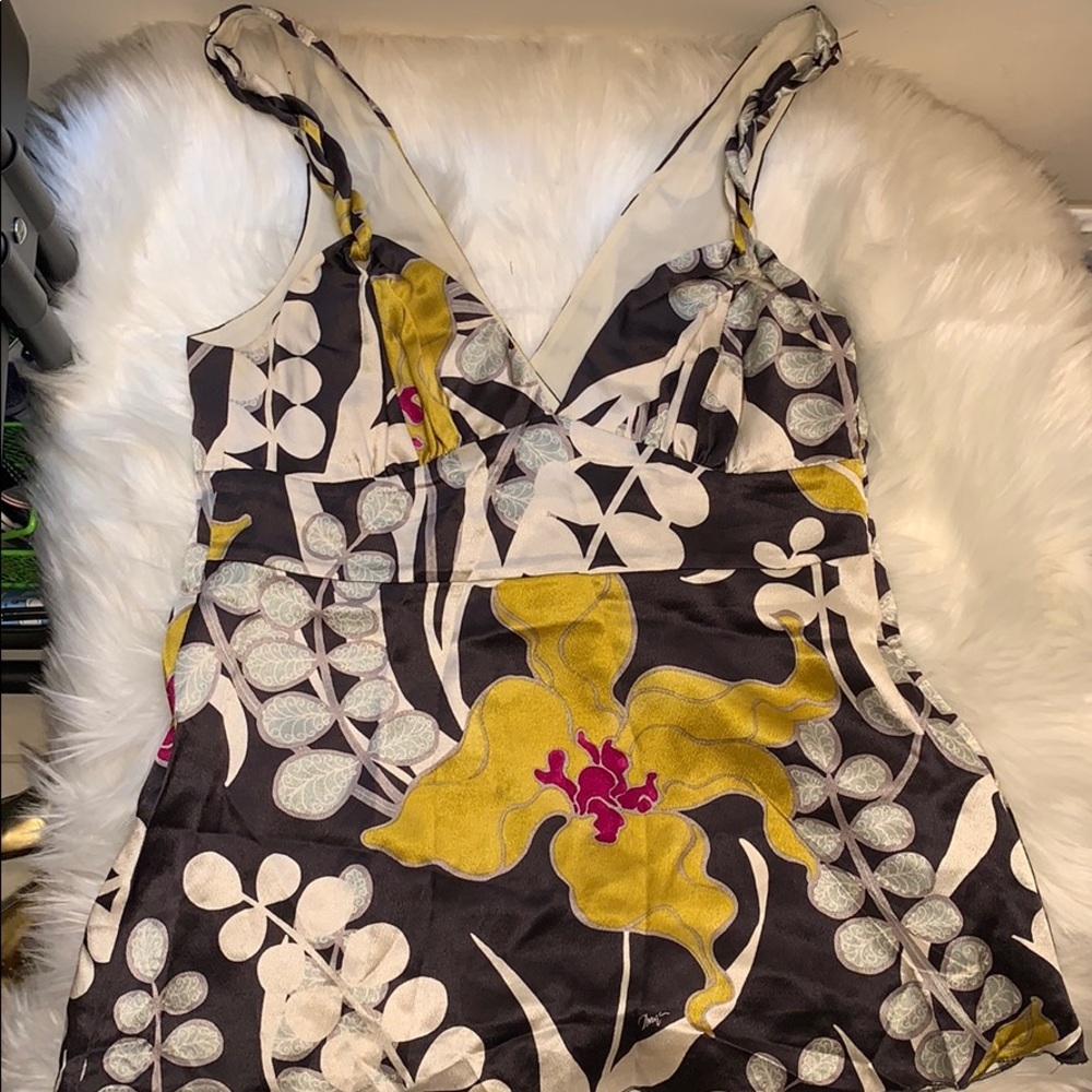 Trina Turk top sleeveless sz M silk